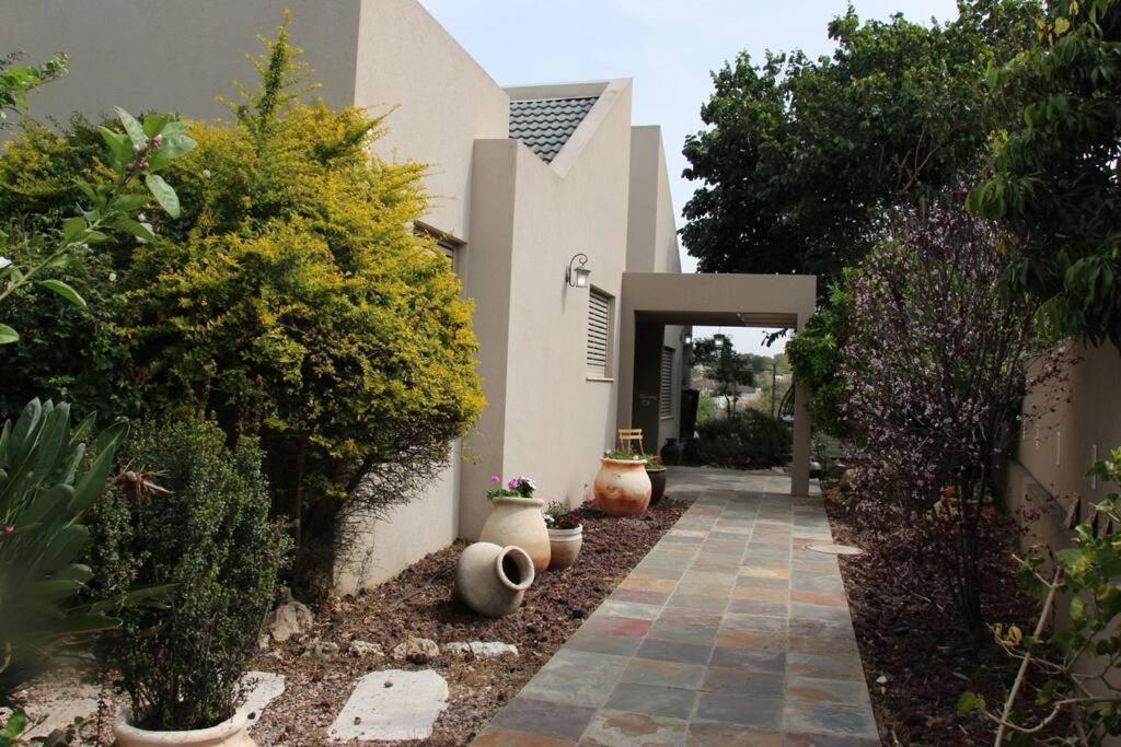 קשת בענן Villa Modi'in Exterior foto
